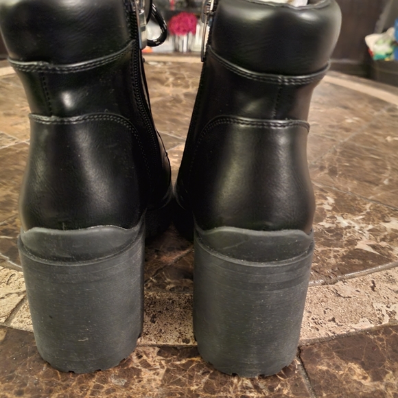 Nine West Pike 3 Black Zip Closure Round Toe Leather Moto Bootie Ankle 8 - Picture 5 of 8